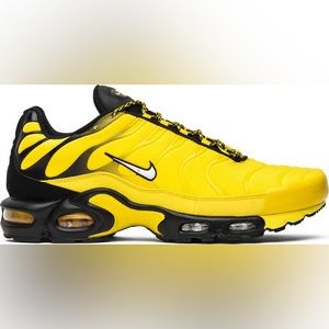Yellow Nike Air Max Frequency Sneakers Size 8.5
